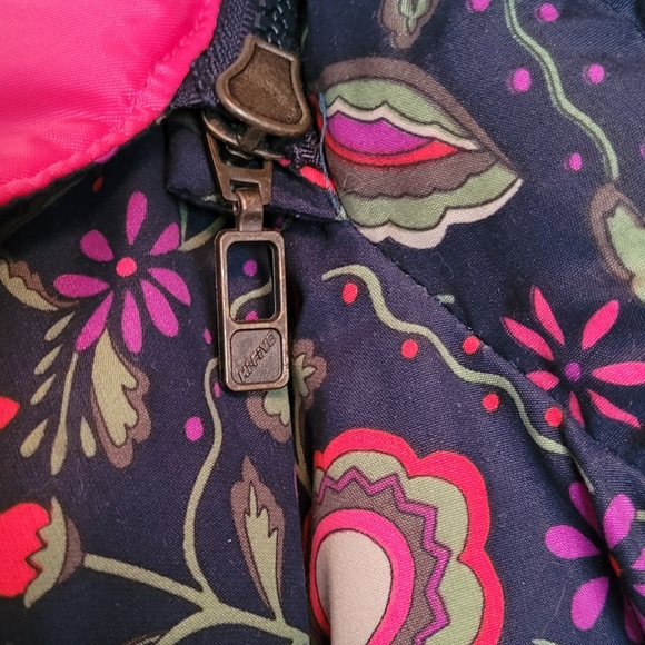 Vintage paisley print down filled puffer jacket - Picture 10 of 16